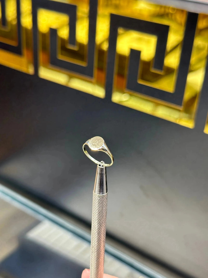 9ct Yellow Gold Signet Ring, Gold Ladies Ring, Free Engraving, Classic Signet Ring, Pinky ring, Oval Ring, Round Ring