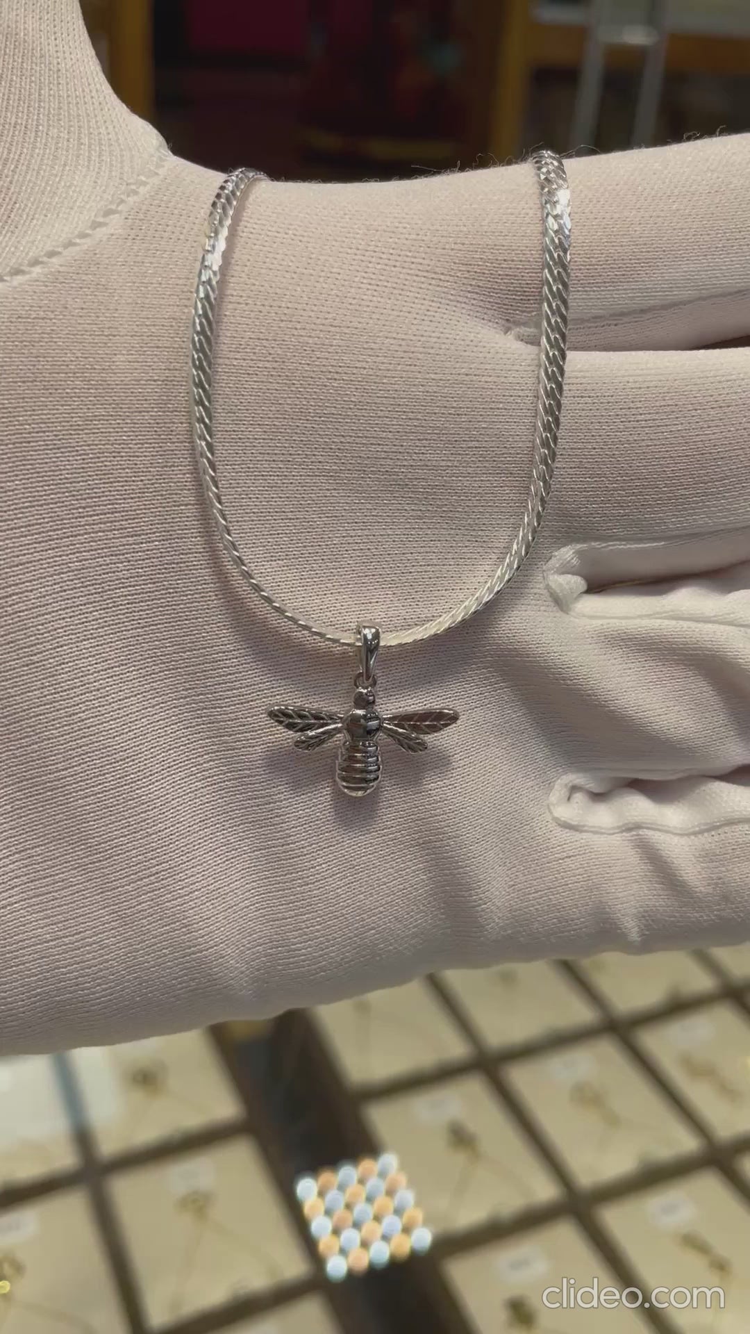 925 Sterling Silver Rhodium Plated Plain Bee Pendant | Shop Online Sarraf Jewellers UK