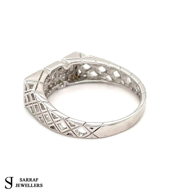 Dad Ring Sterling Silver Ring, Silver Ring, 925 Sterling Silver Clear Cubic Zirconia Gents Basket Shoulder - Sarraf Jewellers